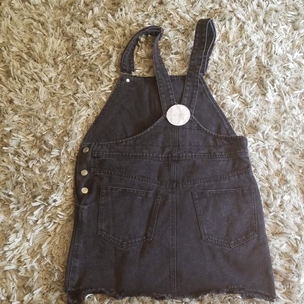 Black overall Jean skirt - Picture 4 of 8